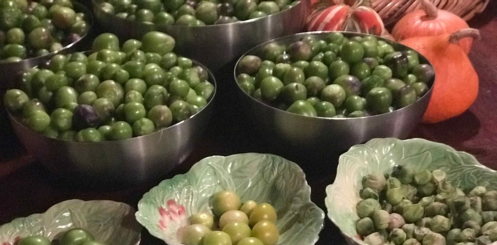 tomatillos in bowls