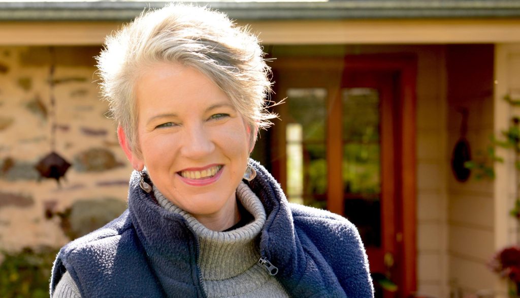 Sophie Thomson